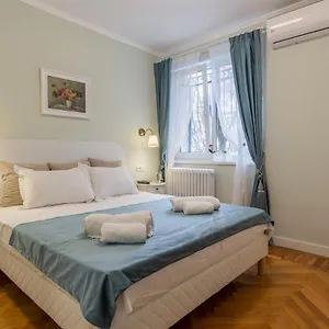 central-stylish-cozy-one-bedroom-apartment-adela.bucharesthotelsnow.com/