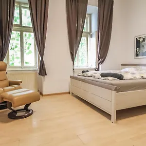 Family 5p Kl Vídeň