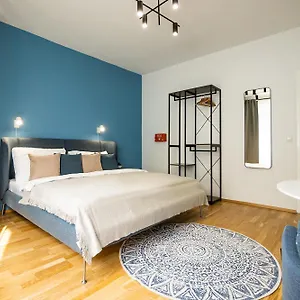 Bright Stylish In A Location Vienne